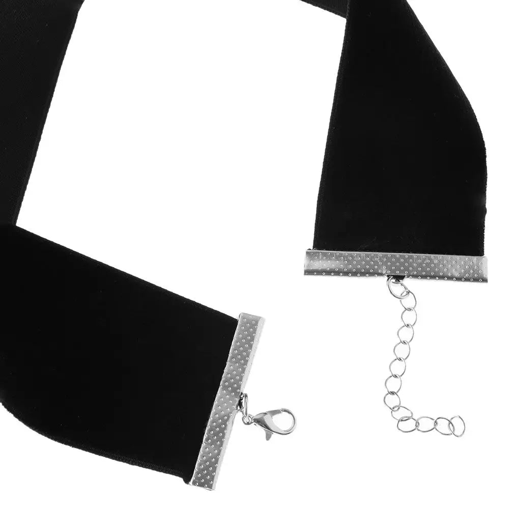 Goth Black Velvet Choker Necklaces Gothic Style Rope Women Neck Decoration 2025 Chocker Jewelry On The Neck Collar For Girl Kpop