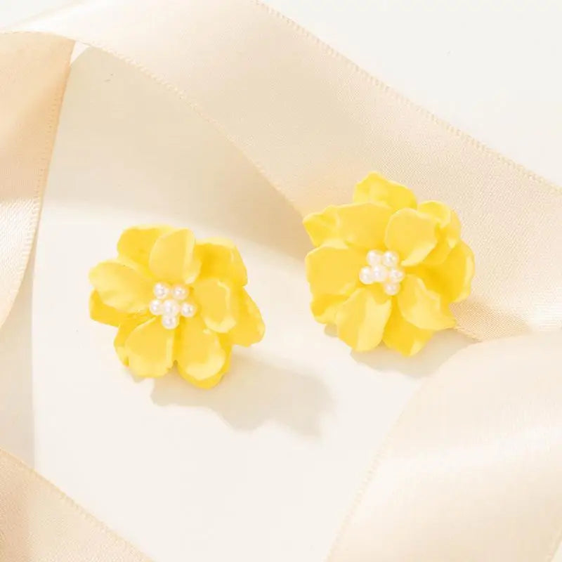 925 Silver Needle Korean Fashion Bowknot Tulip Earrings For Women Jewelry 2026 Trending New Women's White Flower Earrings Brinco