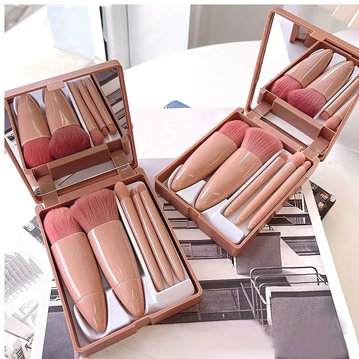 Mini Makeup Brush Set Travel Makeup Brush Set，5Pcs Portable Makeup Brush Set With Mirror -  Foldable Travel Kit