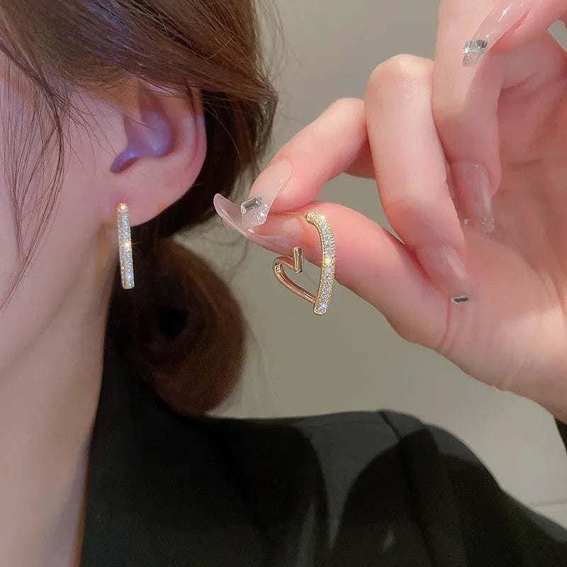 925 Silver Needle Korean Fashion Crystal Heart Earrings For Women Jewelry 2026 Trending New Luxury Women's Hoop Earrings Brincos