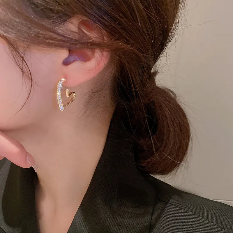 925 Silver Needle Korean Fashion Crystal Heart Earrings For Women Jewelry 2026 Trending New Luxury Women's Hoop Earrings Brincos