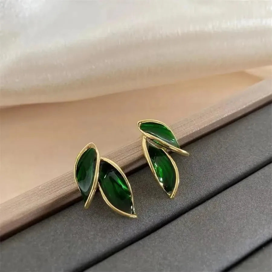 925 Silver Needle Korean Fashion Zircon Geometric Earrings For Women Jewelry 2026 Trending Luxury Crystal Cross Stud Earrings