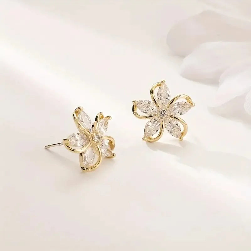 925 Silver Needle Korean Fashion Crystal Flower Earrings For Women Jewelry 2026 Trending New Luxury Zircon Flowers Stud Earrings